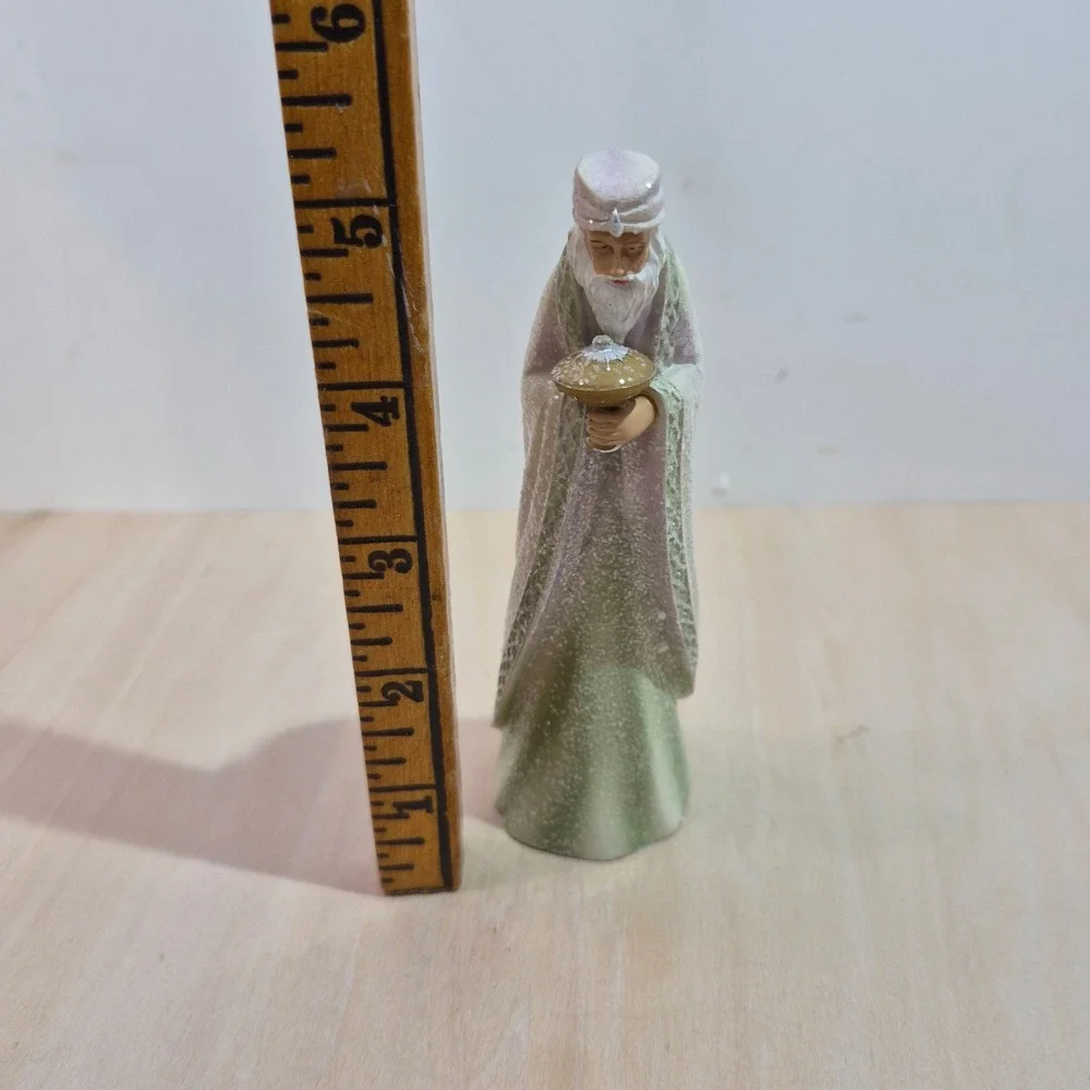 Hawthorne Village‎ King Gaspar Heavenly Blessings Nativity Figurine A6231 5.5